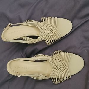 Apostrophe Sapphira strappy sandals